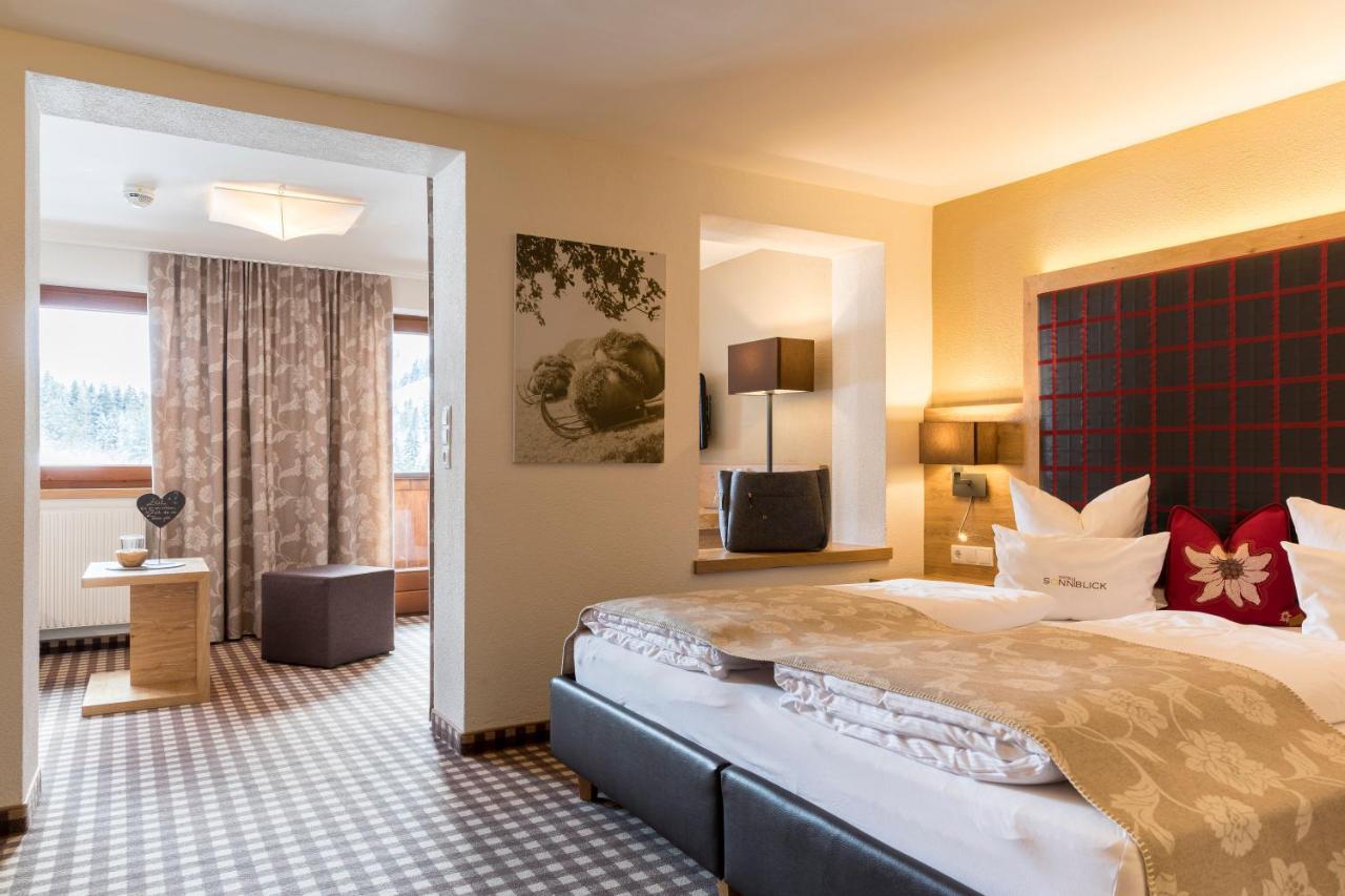 Hotel Sonnblick Sankt Leonhard im Pitztal Luaran gambar