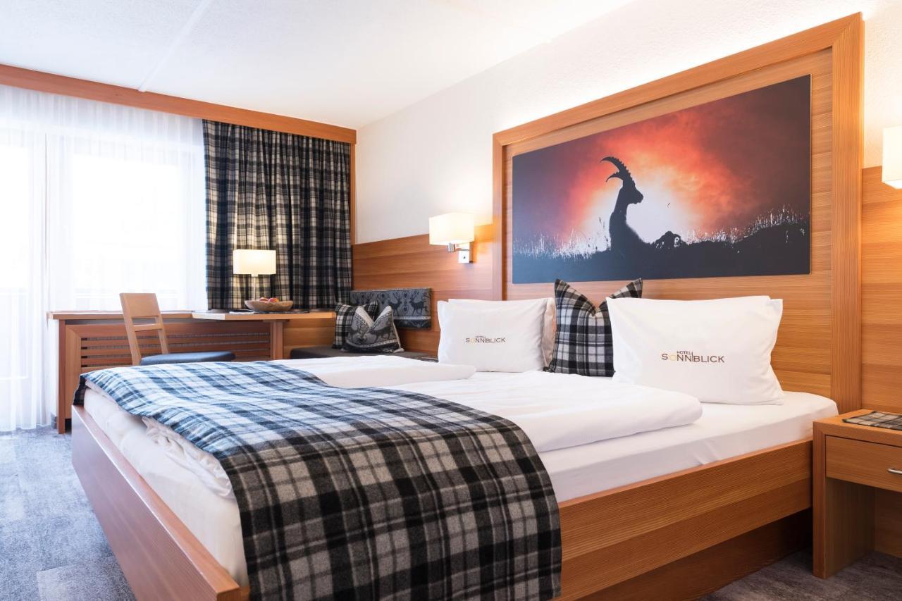 Hotel Sonnblick Sankt Leonhard im Pitztal Luaran gambar