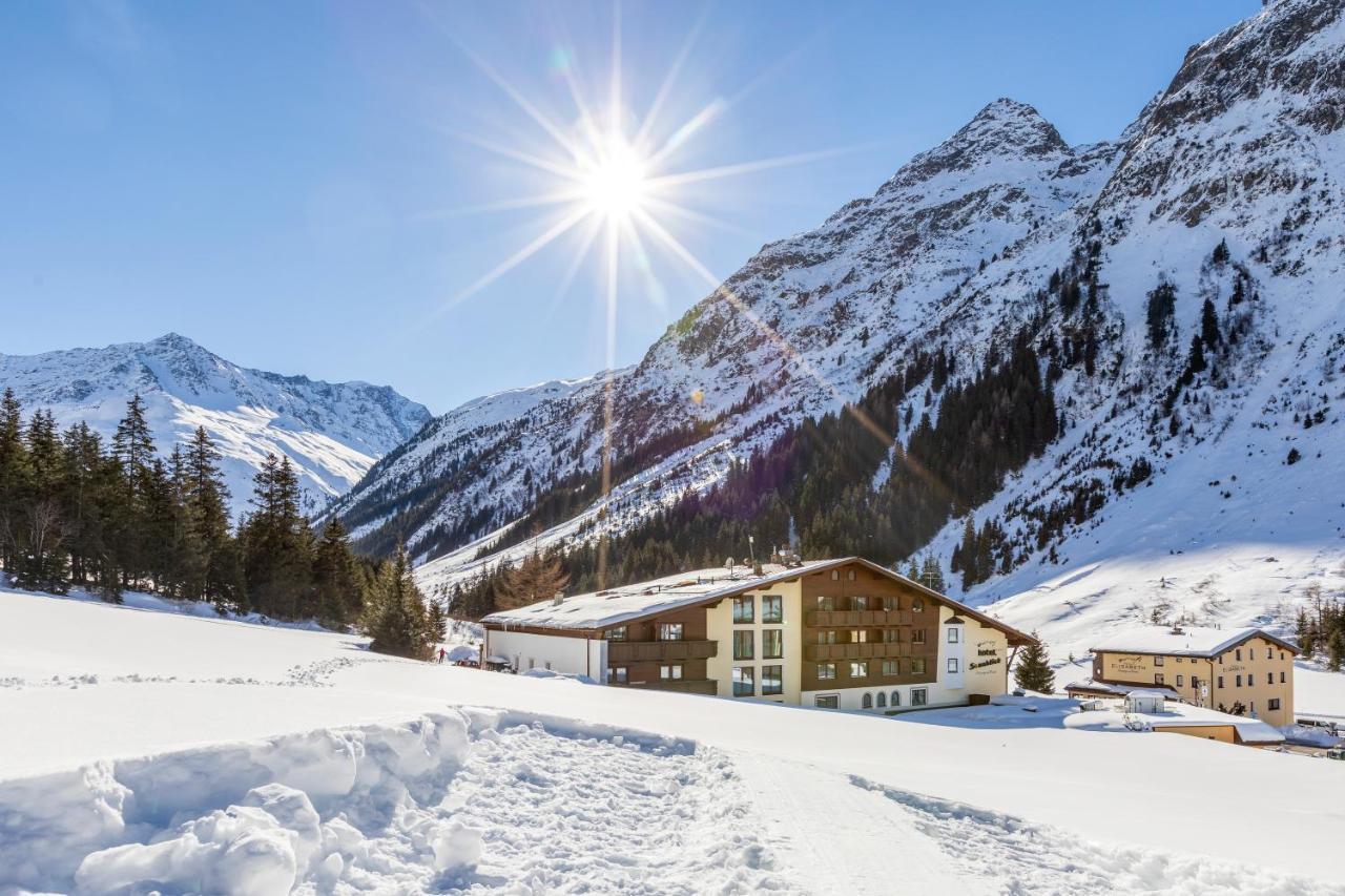 Hotel Sonnblick Sankt Leonhard im Pitztal Luaran gambar