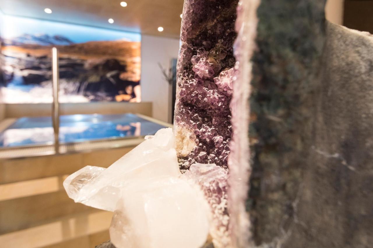 Hotel Sonnblick Sankt Leonhard im Pitztal Luaran gambar