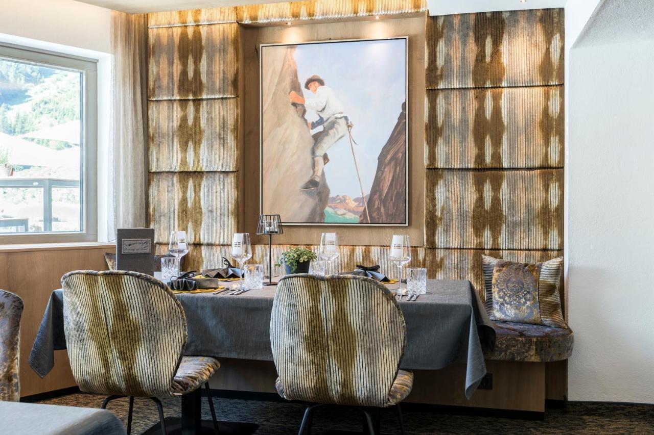 Hotel Sonnblick Sankt Leonhard im Pitztal Luaran gambar