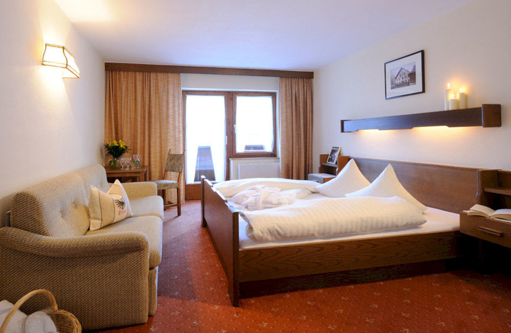 Hotel Sonnblick Sankt Leonhard im Pitztal Luaran gambar
